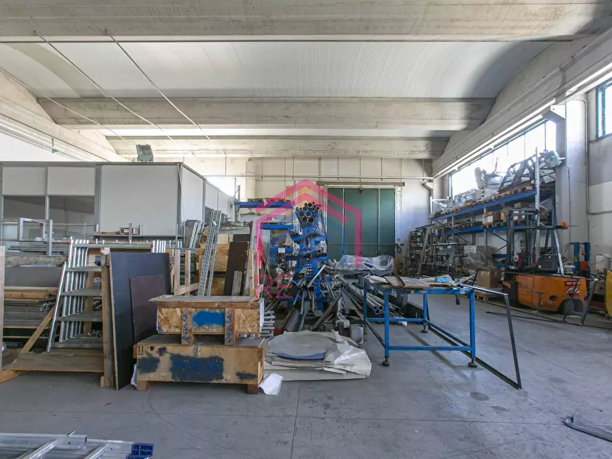 Immagine 7 di Capannone industriale in affitto  in Via Pier Francesco Calvi 13 a Pomezia