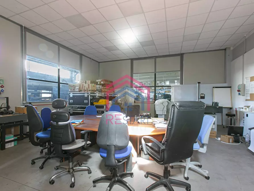 Immagine 13 di Capannone industriale in affitto  in Via Pier Francesco Calvi 13 a Pomezia