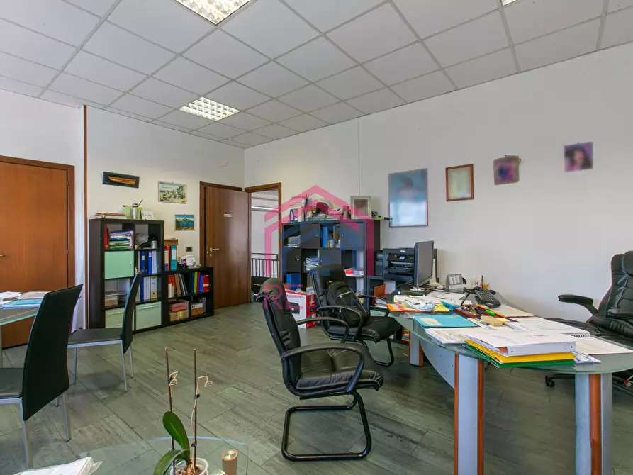 Immagine 27 di Capannone industriale in affitto  in Via Pier Francesco Calvi 13 a Pomezia