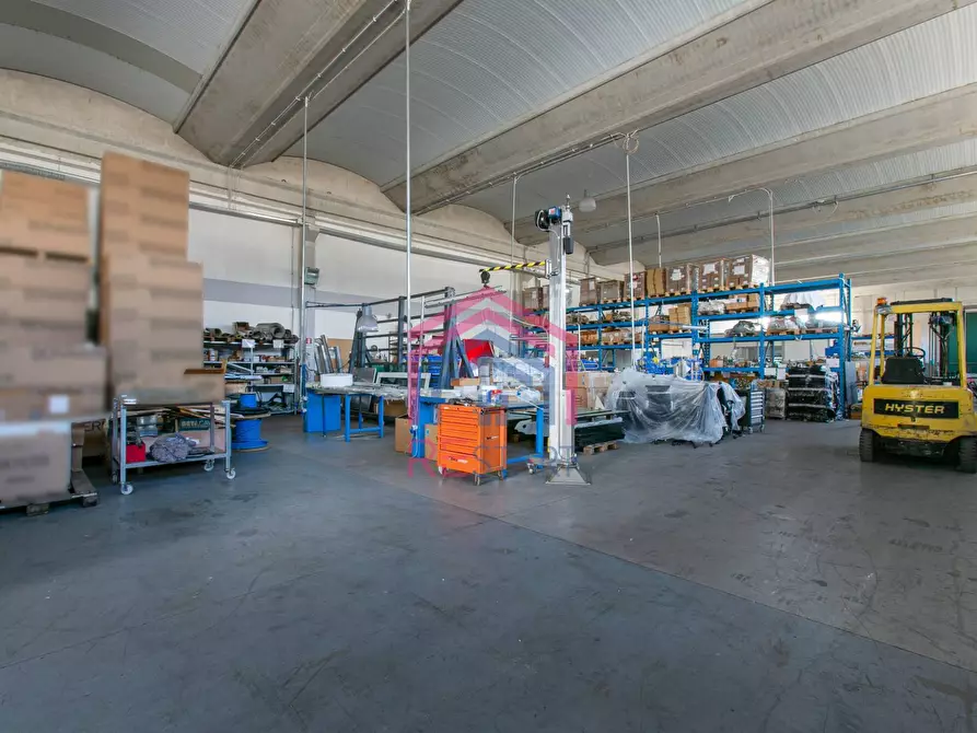 Immagine 32 di Capannone industriale in affitto  in Via Pier Francesco Calvi 13 a Pomezia