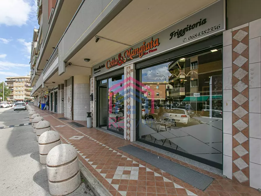 Immagine 4 di Attività commerciale in vendita  in Via Carducci 70 a Aprilia