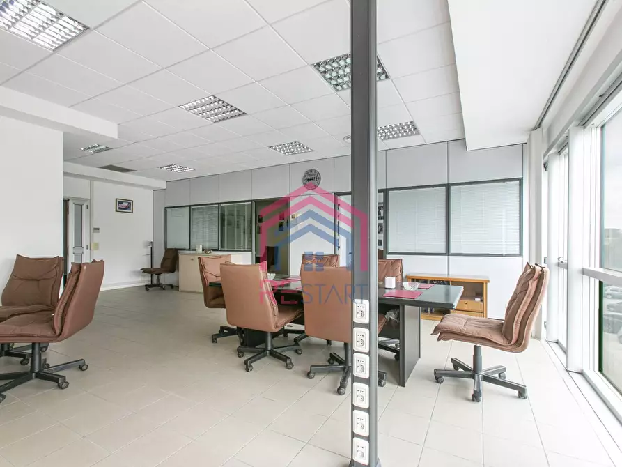 Immagine 13 di Ufficio in affitto  in Pontina Vecchia 29 a Pomezia