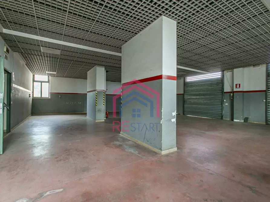 Immagine 16 di Locale commerciale in vendita  in Via Pontina a Aprilia