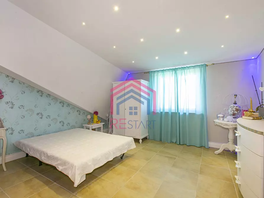 Immagine 18 di Casa semindipendente in vendita  in via cascia 4 a Pomezia