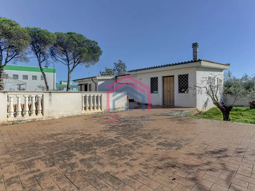 Immagine 11 di Casa semindipendente in vendita  in Via Campobello 50 a Pomezia