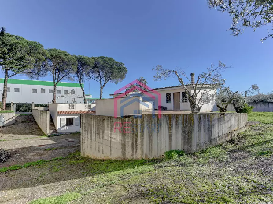 Immagine 12 di Casa semindipendente in vendita  in Via Campobello 50 a Pomezia