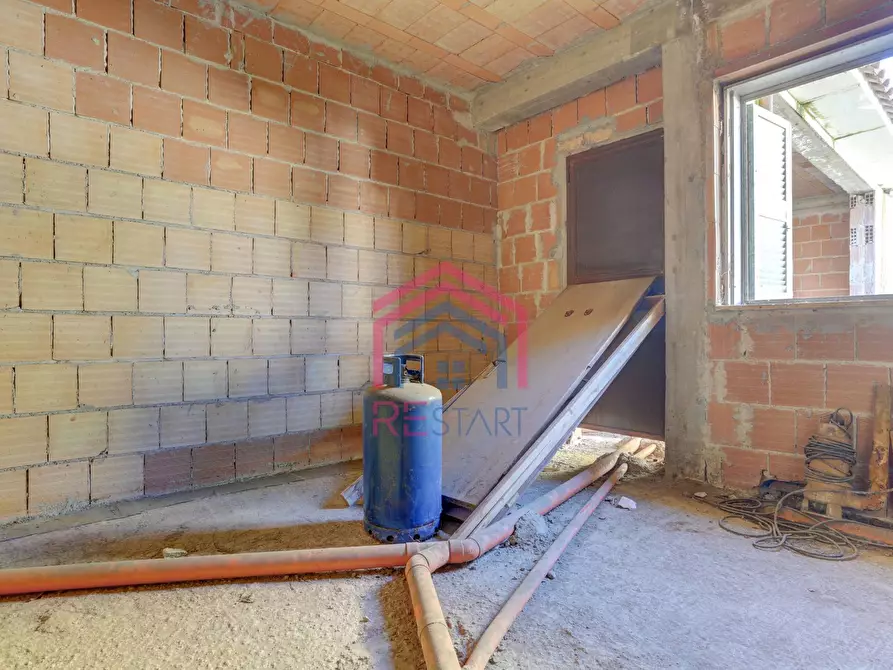 Immagine 15 di Casa semindipendente in vendita  in Via Campobello 50 a Pomezia