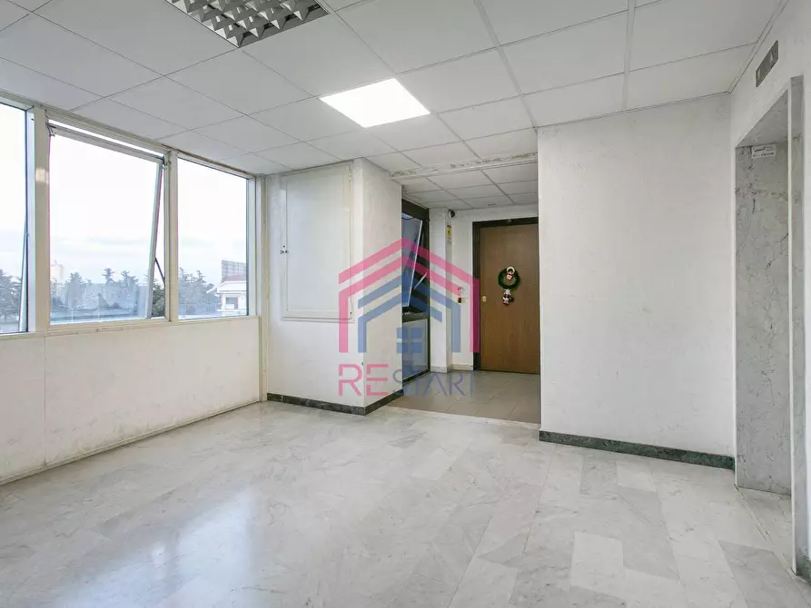 Immagine 6 di Ufficio in vendita  in Via del Mare 2D a Pomezia