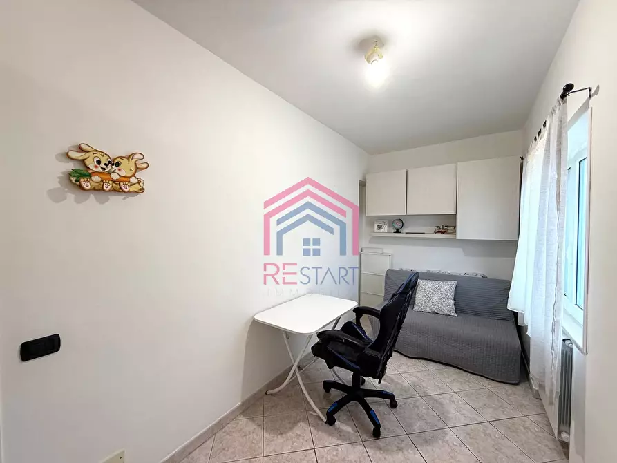 Immagine 12 di Appartamento in vendita  in via amalfi 52 a Pomezia