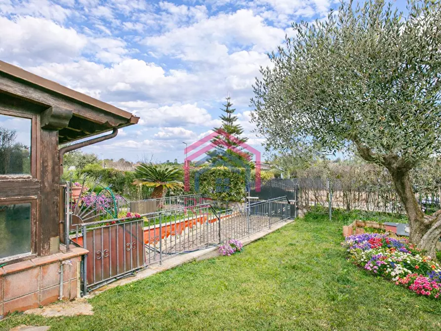 Immagine 67 di Villa in vendita  in Viale Ascanio 36 a Pomezia