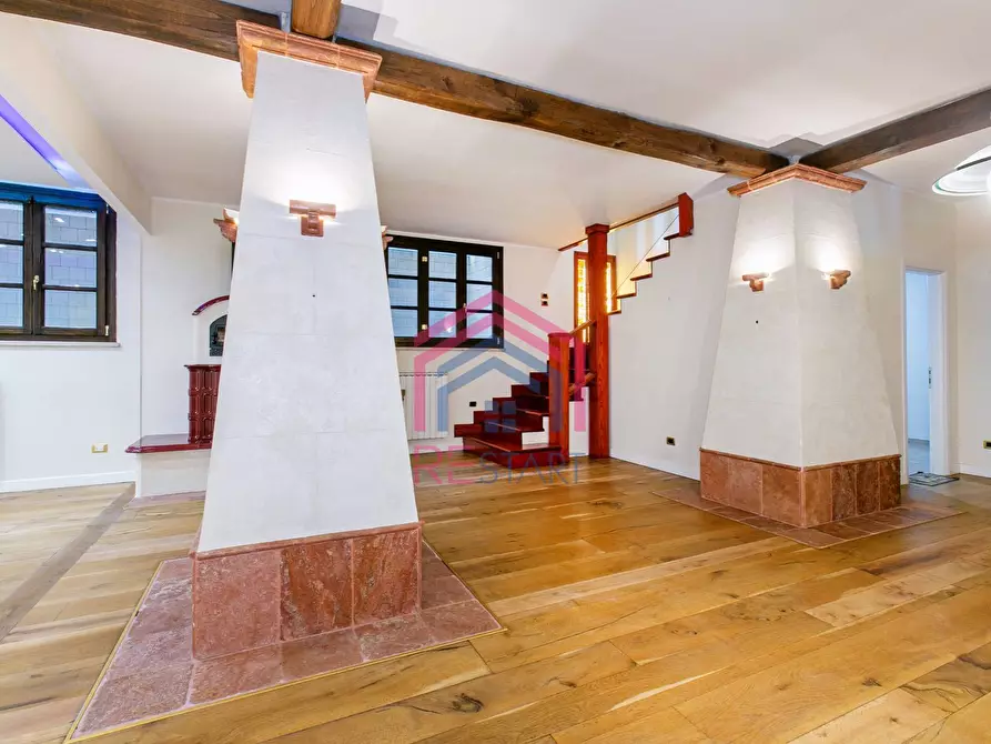 Immagine 37 di Villa in vendita  in Viale Ascanio 36 a Pomezia