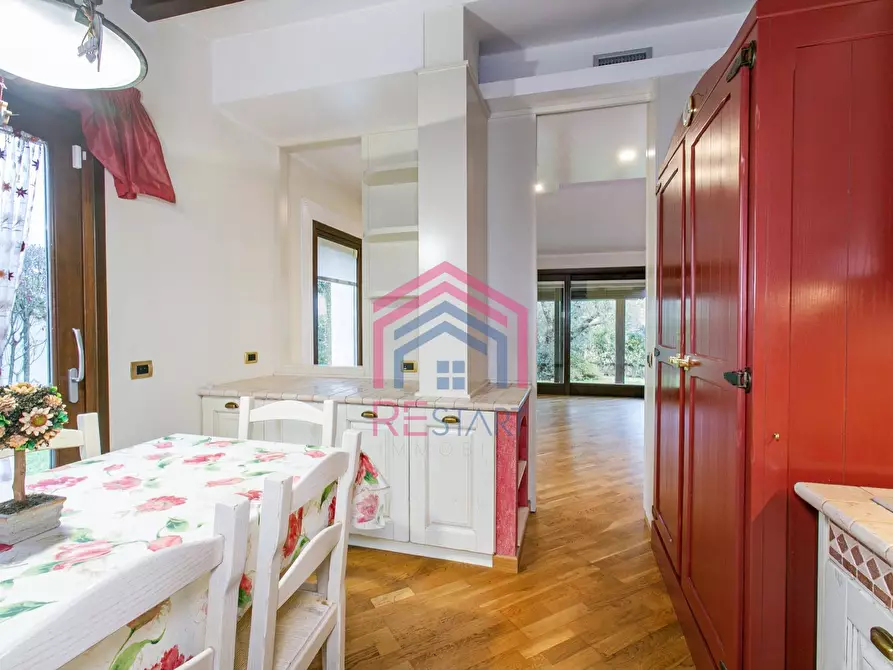 Immagine 17 di Villa in vendita  in Viale Ascanio 36 a Pomezia