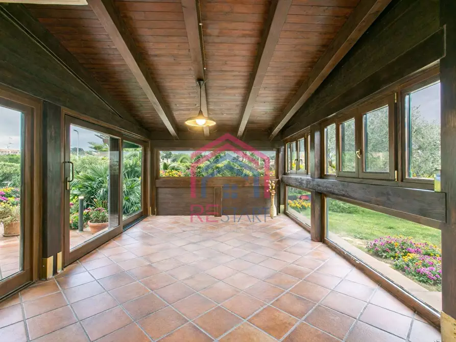 Immagine 45 di Villa in vendita  in Viale Ascanio 36 a Pomezia