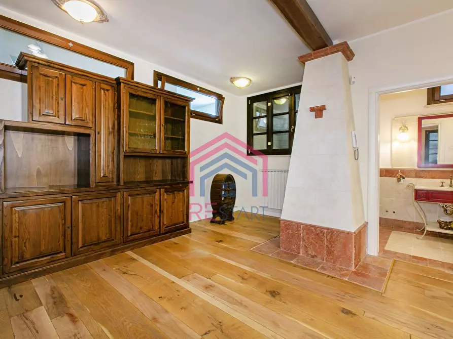 Immagine 32 di Villa in vendita  in Viale Ascanio 36 a Pomezia