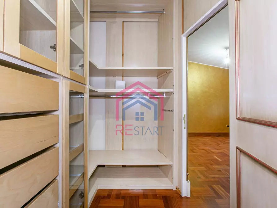 Immagine 52 di Villa in vendita  in Viale Ascanio 36 a Pomezia