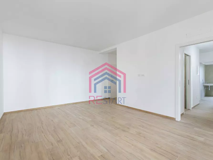 Immagine 15 di Appartamento in vendita  in VIa Tiberio Angolo VIa Aldo Moro a Aprilia