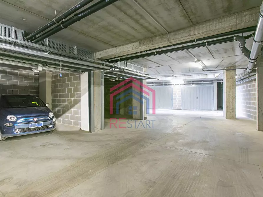 Immagine 42 di Appartamento in vendita  in Via Tiberio a Aprilia