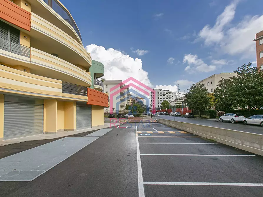 Immagine 3 di Locale commerciale in vendita  in Via Tiberio a Aprilia