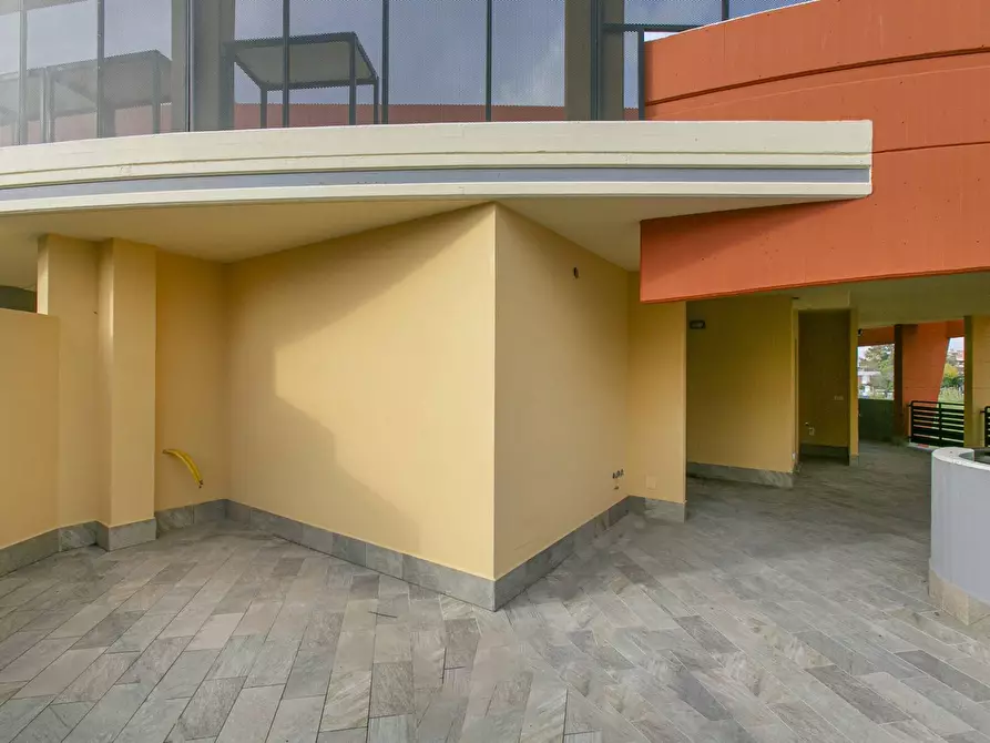 Immagine 28 di Appartamento in vendita  in Via Tiberio a Aprilia