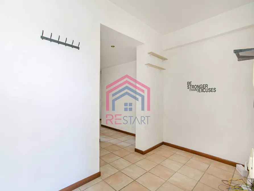 Immagine 1 di Ufficio in affitto  in VIa Bruno Buozzi 9 a Pomezia