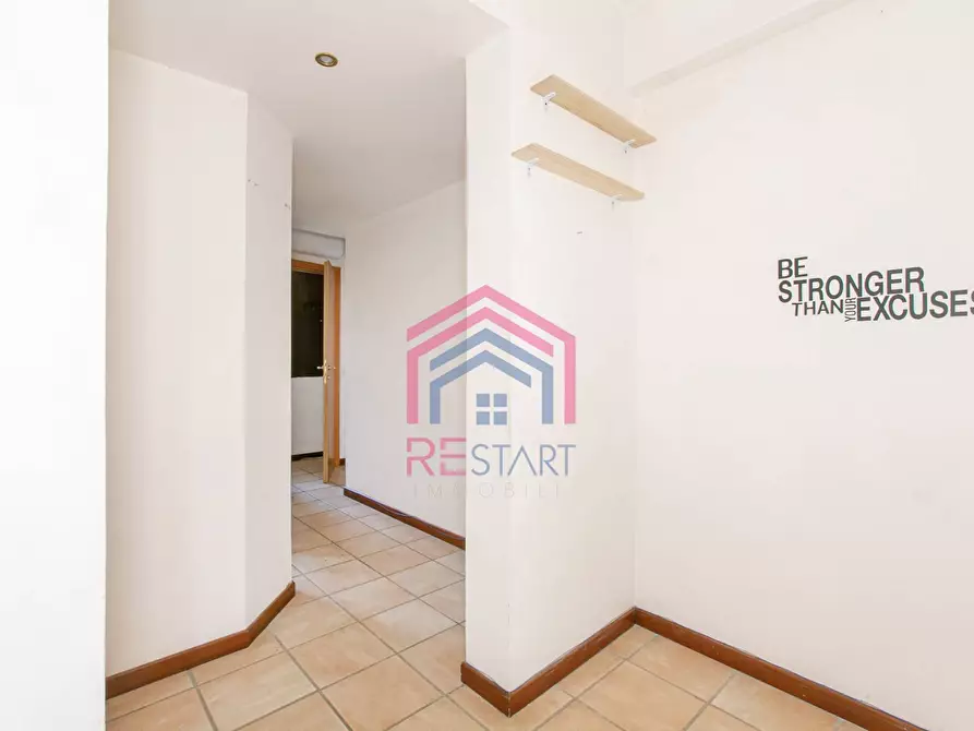 Immagine 6 di Ufficio in affitto  in VIa Bruno Buozzi 9 a Pomezia