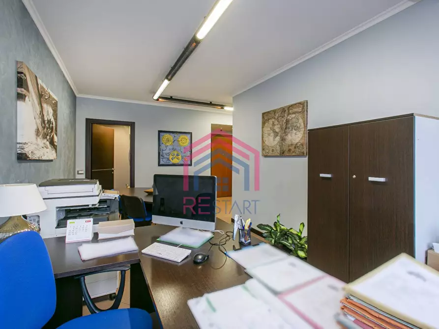 Immagine 16 di Ufficio in vendita  in Via del Mare 2D a Pomezia