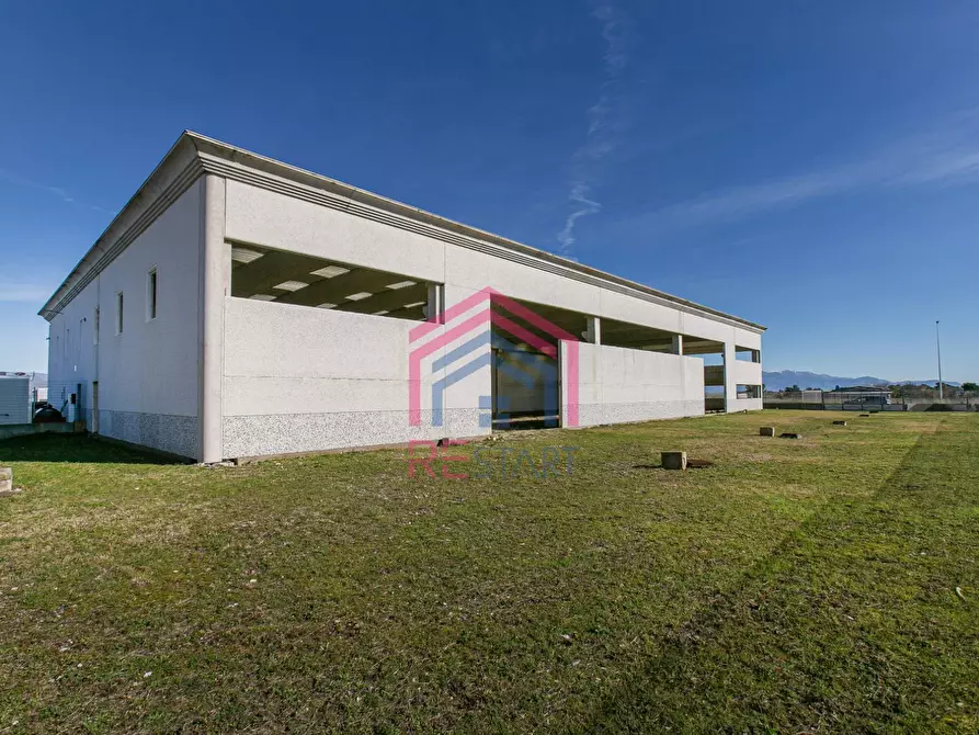 Immagine 1 di Capannone industriale in vendita  in Via della Produzione snc a Aprilia