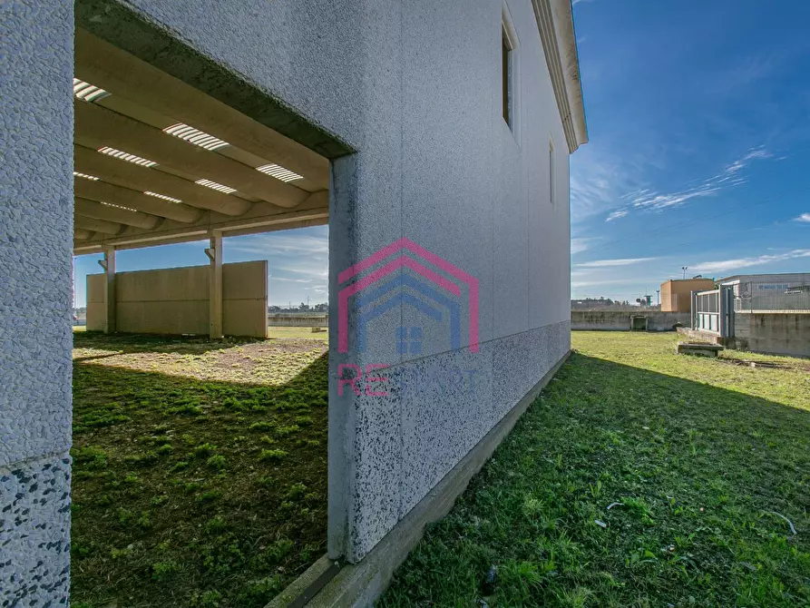 Immagine 7 di Capannone industriale in vendita  in Via della Produzione snc a Aprilia