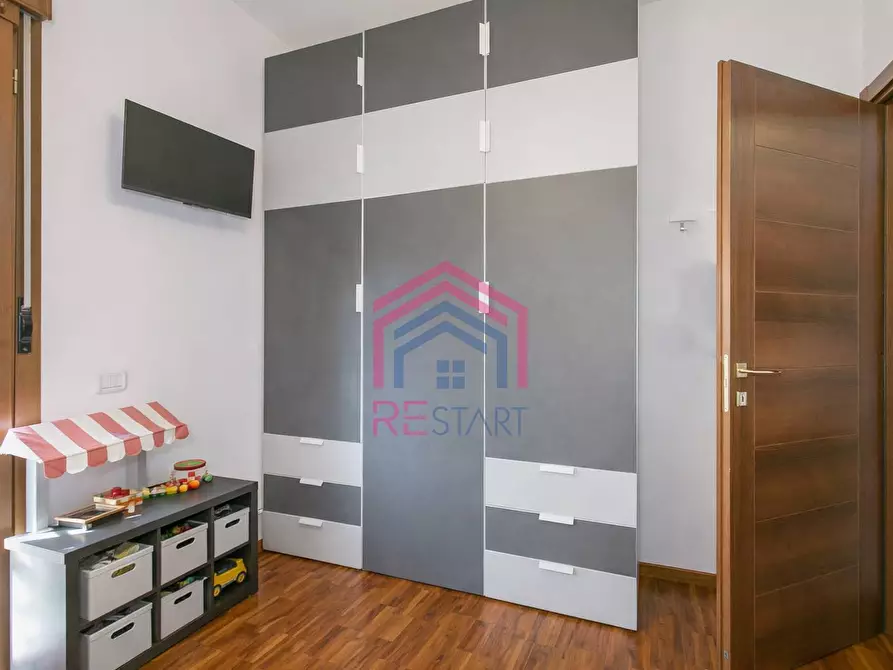 Immagine 26 di Casa semindipendente in vendita  in Viale Priamo 93 a Pomezia