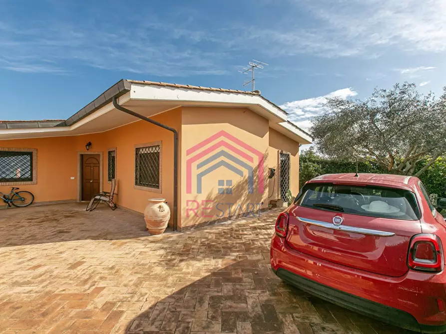 Immagine 34 di Casa semindipendente in vendita  in Viale Priamo 93 a Pomezia