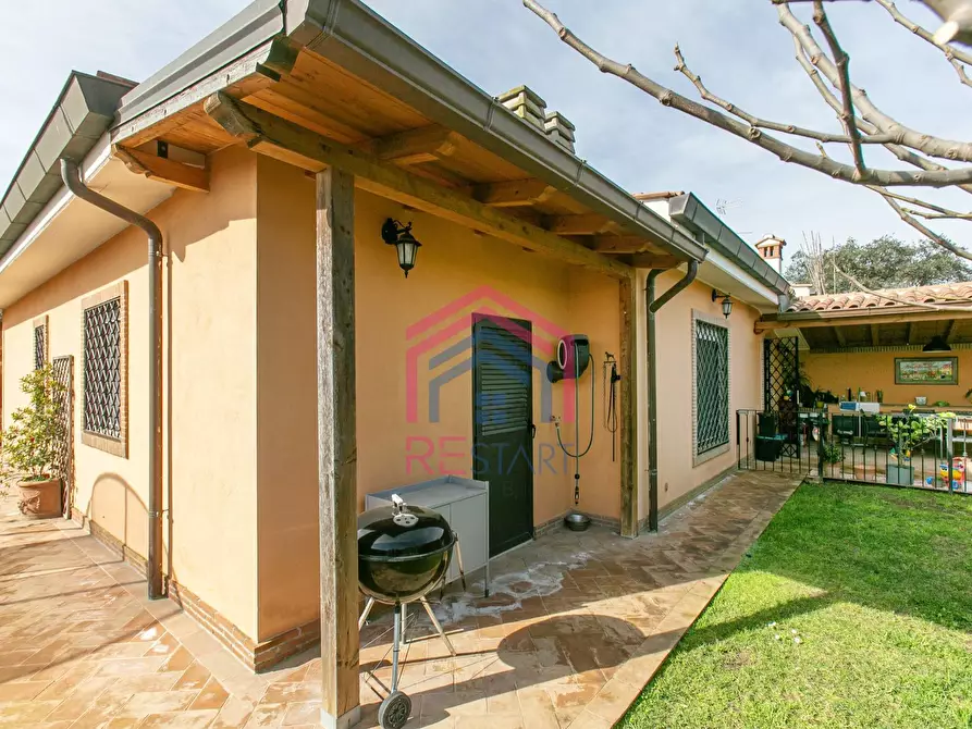 Immagine 40 di Casa semindipendente in vendita  in Viale Priamo 93 a Pomezia