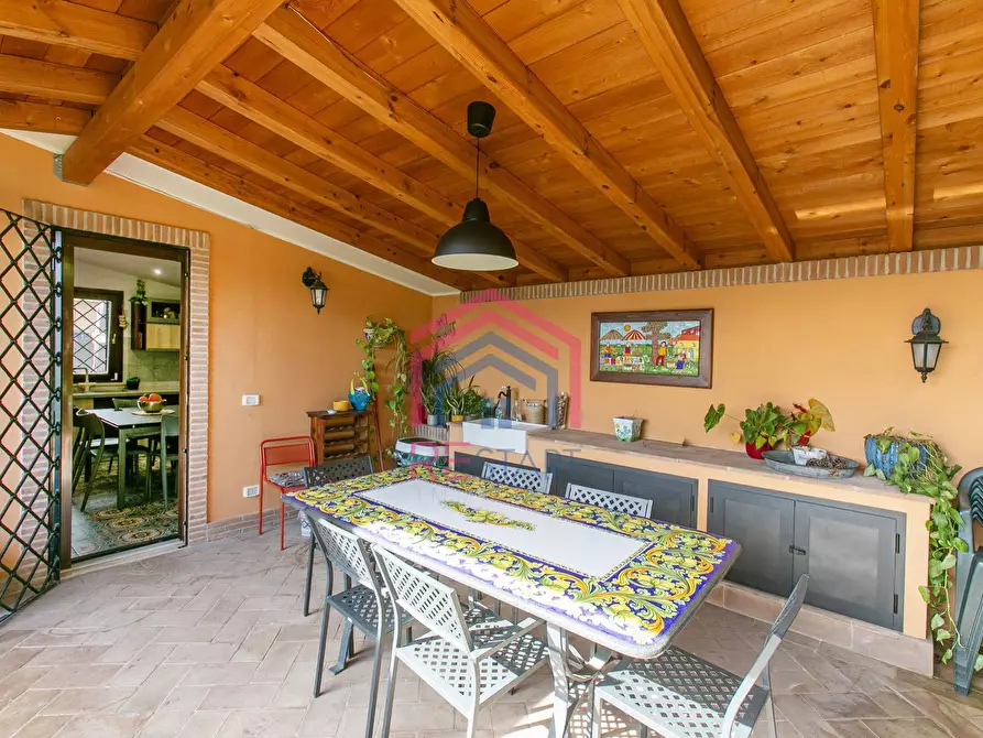 Immagine 43 di Casa semindipendente in vendita  in Viale Priamo 93 a Pomezia