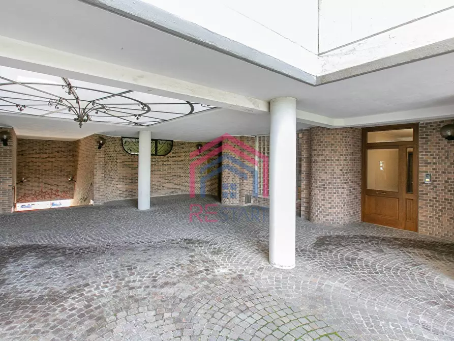 Immagine 18 di Ufficio in affitto  in VIA DEL MARE 89 a Pomezia