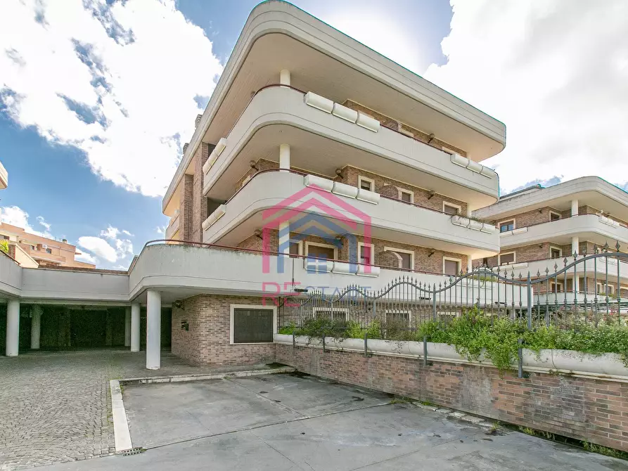 Immagine 1 di Ufficio in affitto  in VIA DEL MARE 89 a Pomezia