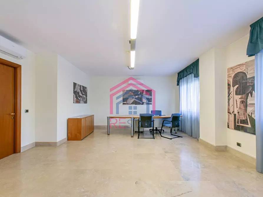 Immagine 8 di Ufficio in affitto  in VIA DEL MARE 89 a Pomezia