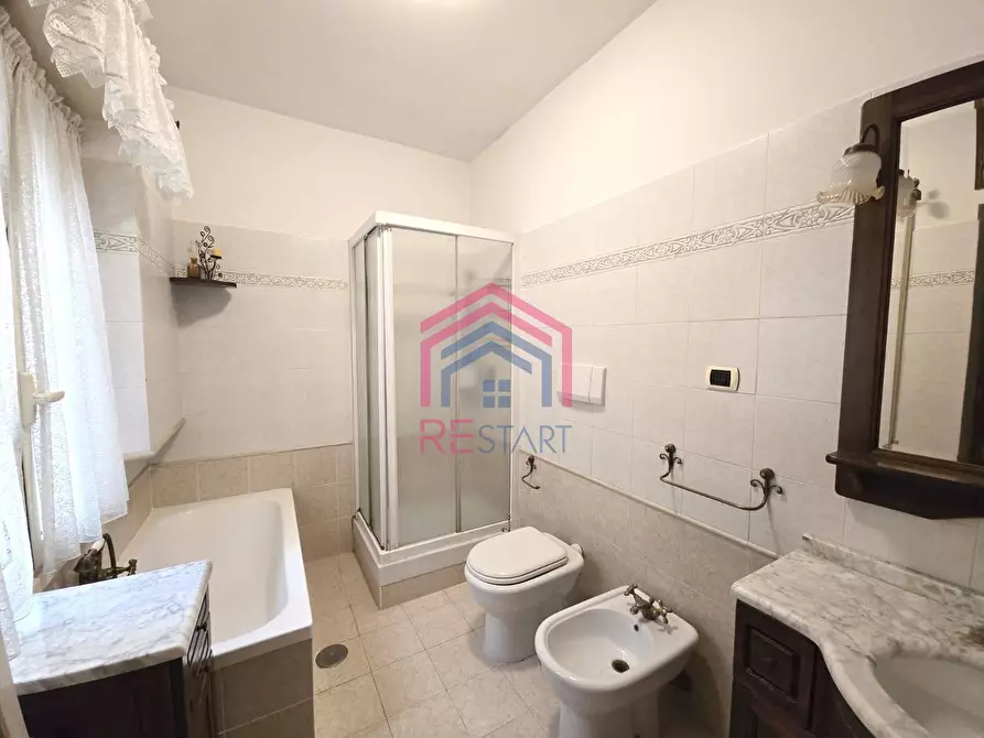 Immagine 14 di Appartamento in vendita  in via Carlo Tenca 24 a Roma