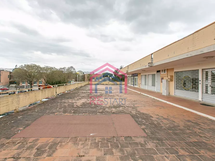 Immagine 22 di Locale commerciale in affitto  in via alcide de gasperi a Aprilia