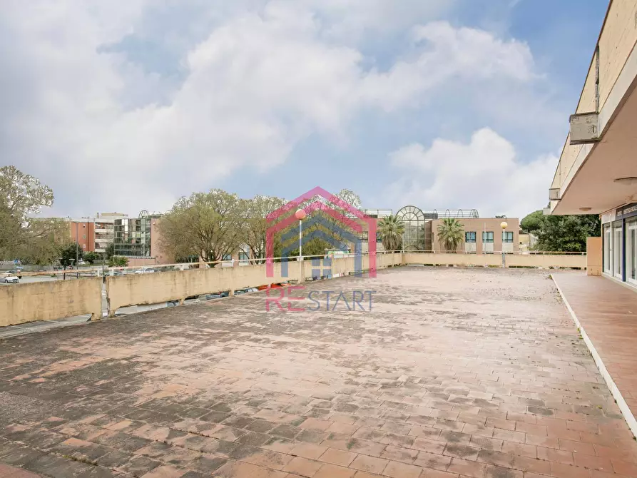 Immagine 13 di Locale commerciale in affitto  in via alcide de gasperi a Aprilia