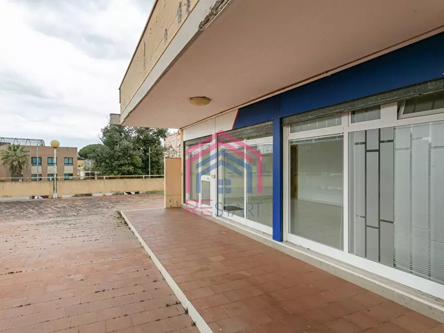 Immagine 14 di Locale commerciale in affitto  in via alcide de gasperi a Aprilia