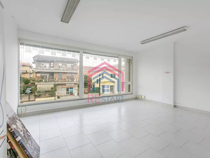 Immagine 1 di Locale commerciale in affitto  in via alcide de gasperi a Aprilia