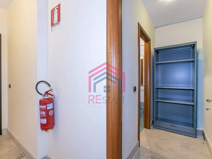 Immagine 3 di Ufficio in affitto  in VIA DEL MARE 89 a Pomezia