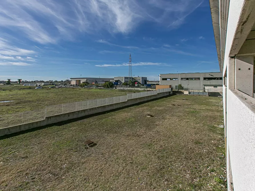 Immagine 32 di Capannone industriale in vendita  in Via della Produzione snc a Aprilia