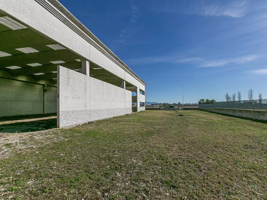 Immagine 8 di Capannone industriale in vendita  in Via della Produzione snc a Aprilia
