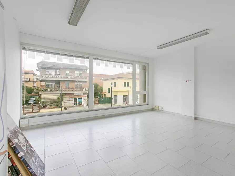 Immagine 6 di Locale commerciale in affitto  in via alcide de gasperi a Aprilia