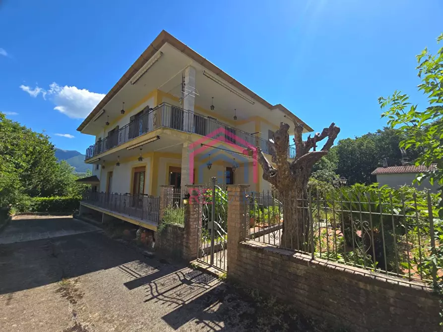 Immagine 25 di Villa in vendita  in via torre pani 13 a Sezze