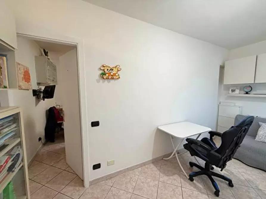 Immagine 12 di Appartamento in vendita  in via amalfi 52 a Pomezia