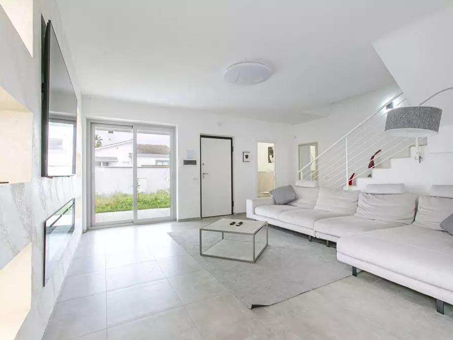 Immagine 3 di Casa semindipendente in vendita  in via viterbo 10 a Anzio