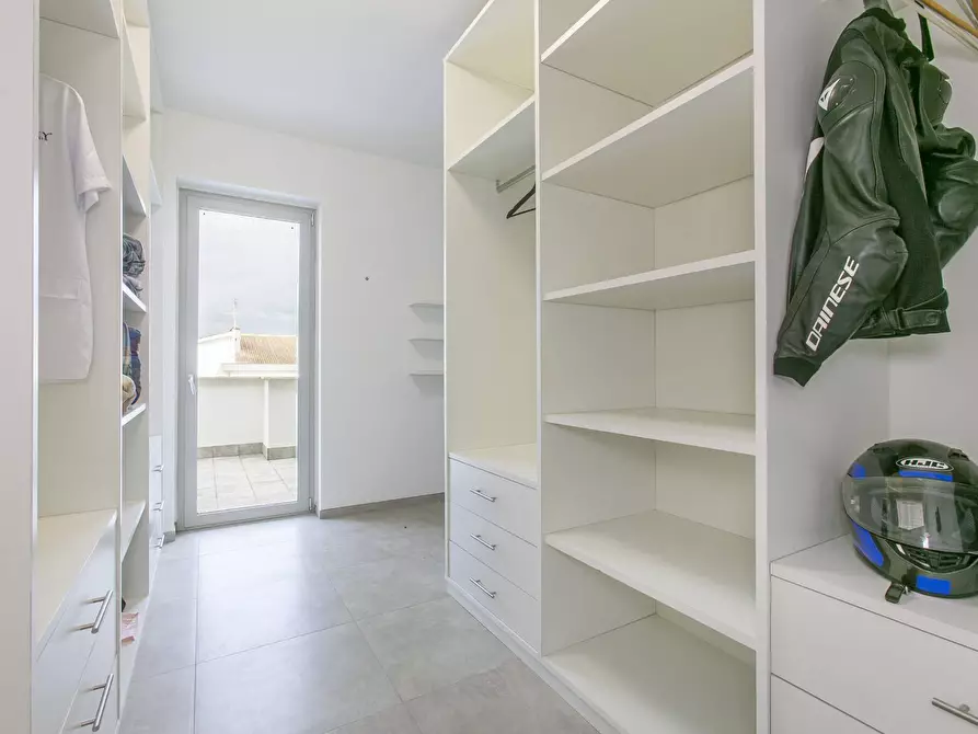 Immagine 15 di Casa semindipendente in vendita  in via viterbo 10 a Anzio