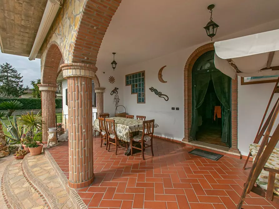 Immagine 1 di Villa in vendita  in via stromboli 8 a Aprilia