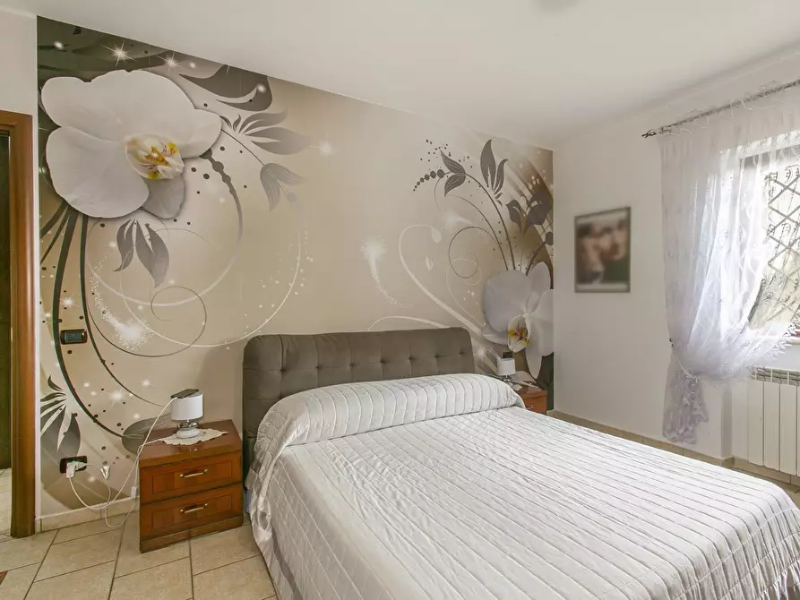 Immagine 16 di Villa in vendita  in via stromboli 8 a Aprilia